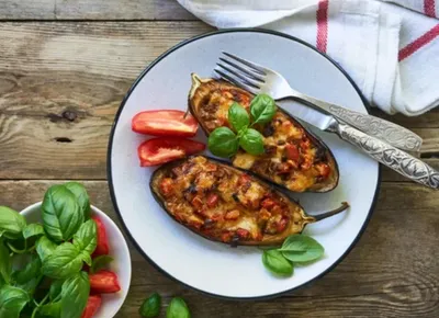 Aubergines farcies au poulet